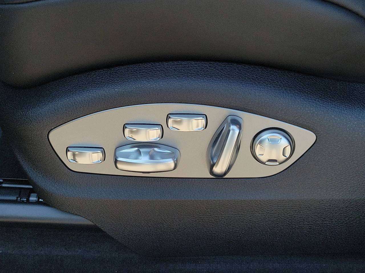 2026 Porsche Macan GTS