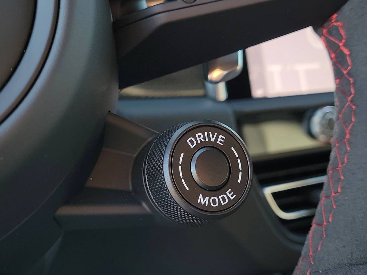 2026 Porsche Macan GTS