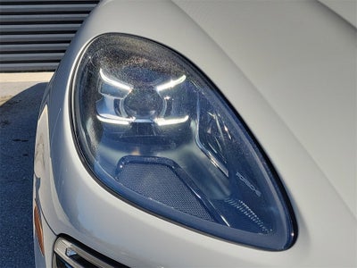 2021 Porsche Macan Turbo