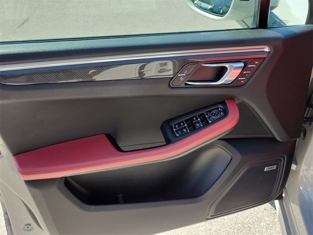 2021 Porsche Macan Turbo