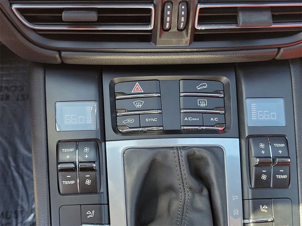 2021 Porsche Macan Turbo