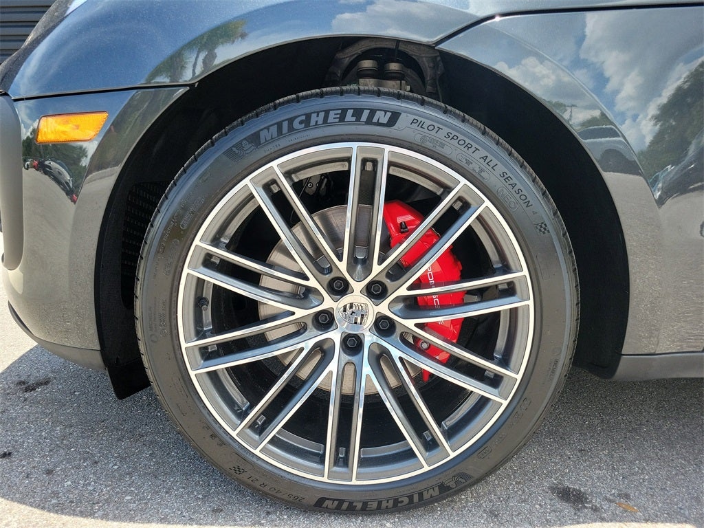 2025 Porsche Macan S