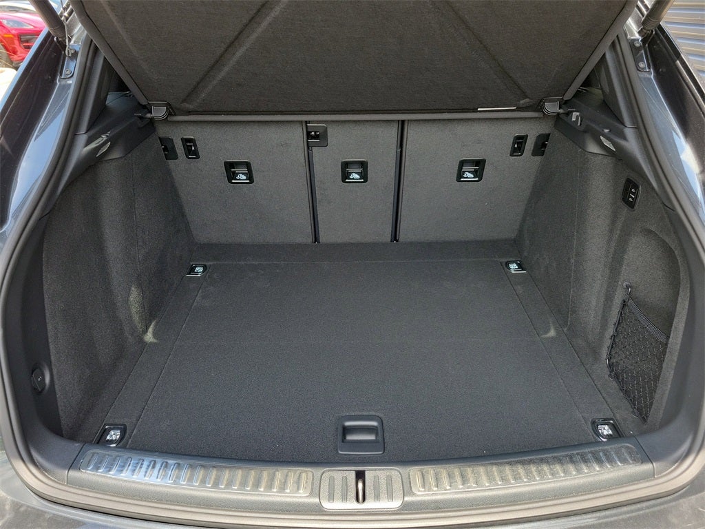 2025 Porsche Macan S