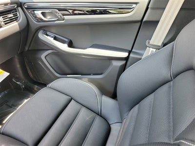 2025 Porsche Macan S