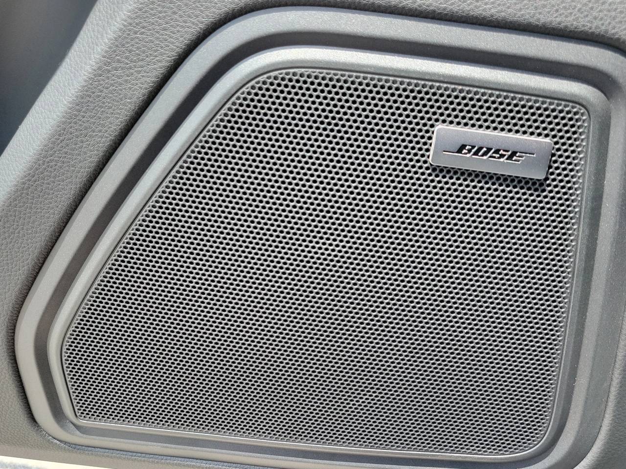 2025 Porsche Macan S