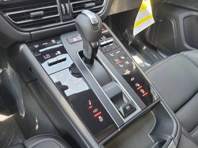 2025 Porsche Macan S