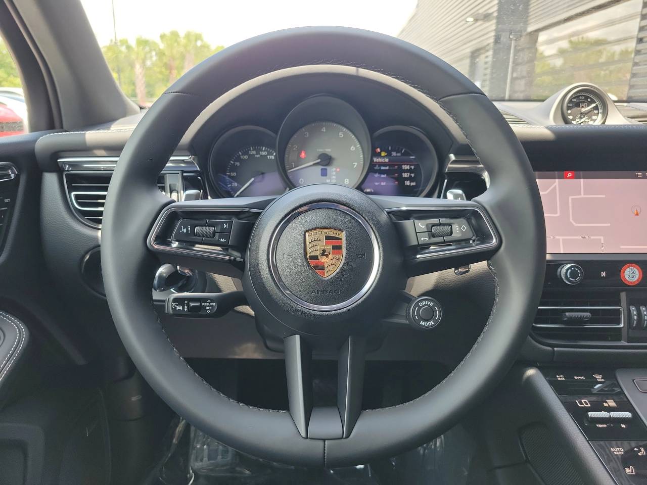 2025 Porsche Macan S