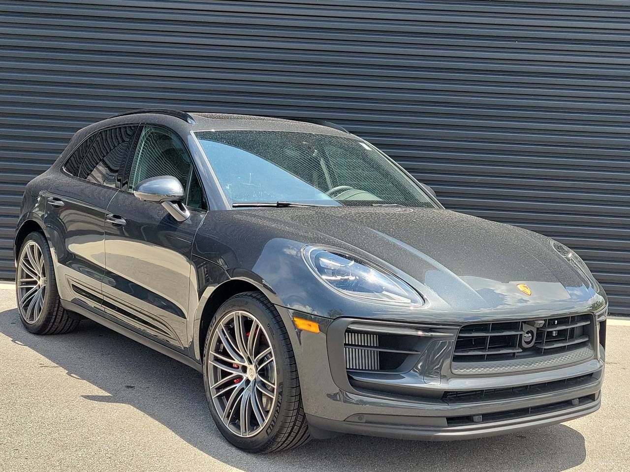 2025 Porsche Macan S