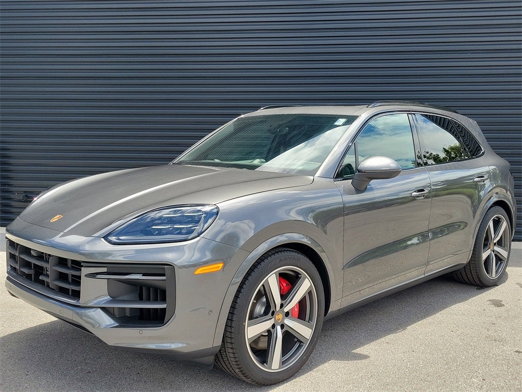 2025 Porsche Cayenne S