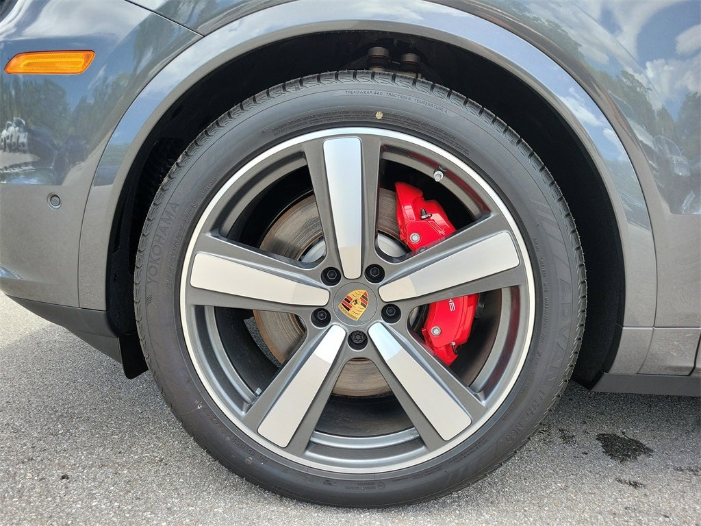 2025 Porsche Cayenne S