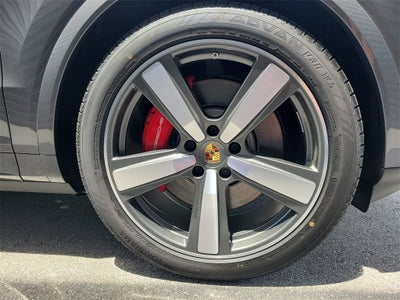 2025 Porsche Cayenne S