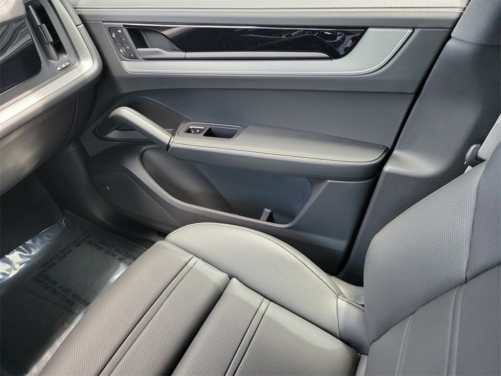 2025 Porsche Cayenne S