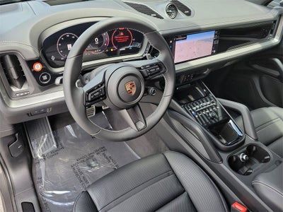 2025 Porsche Cayenne S