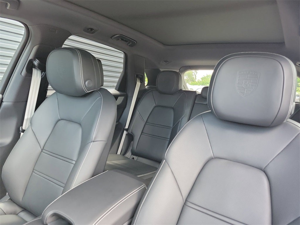 2025 Porsche Cayenne S