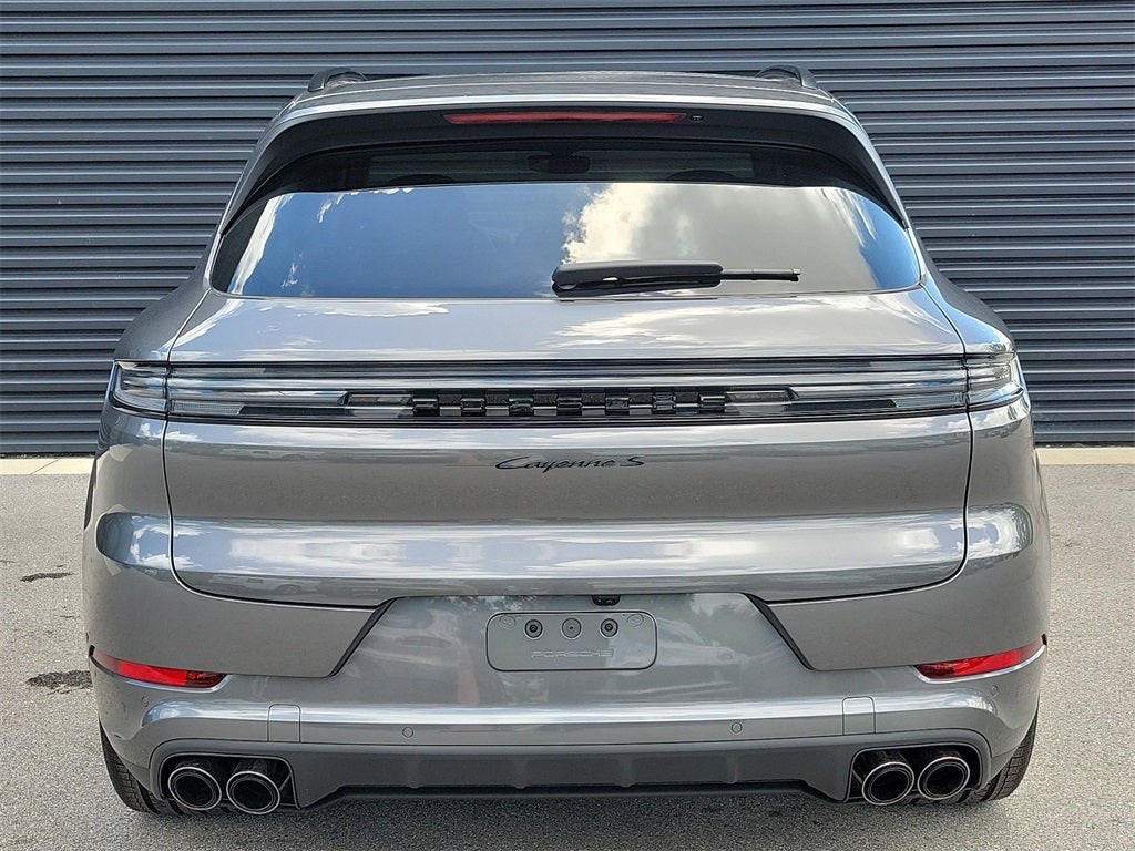2025 Porsche Cayenne S