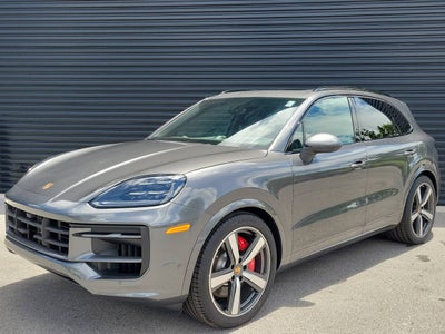 2025 Porsche Cayenne S