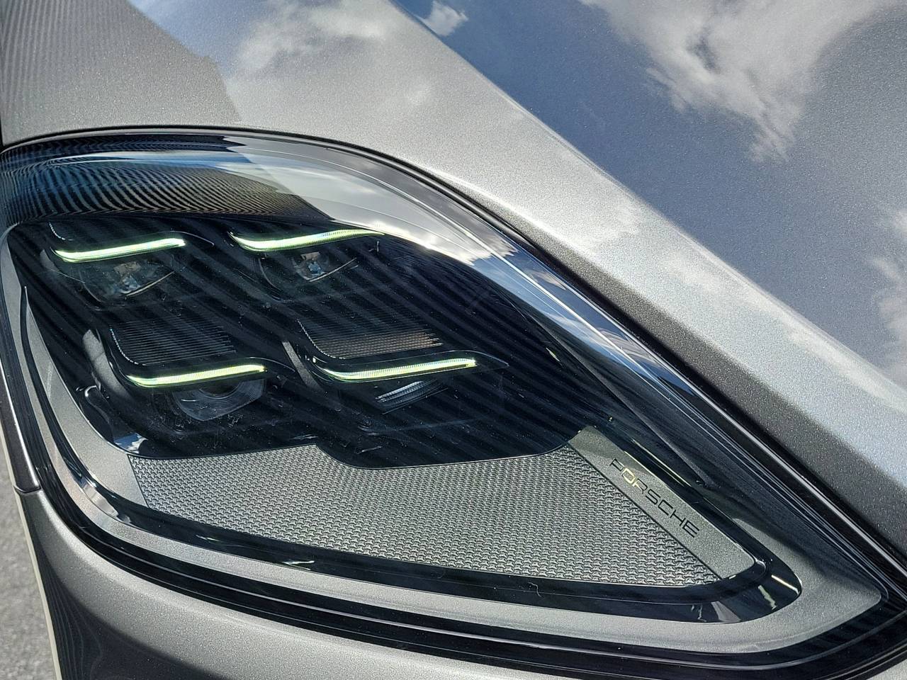 2025 Porsche Cayenne S