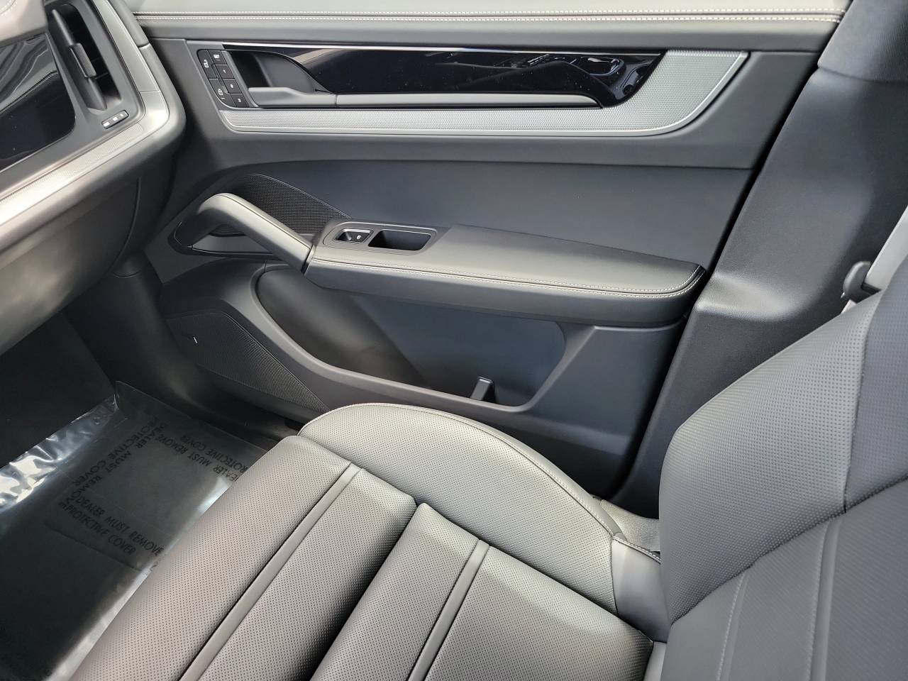 2025 Porsche Cayenne S