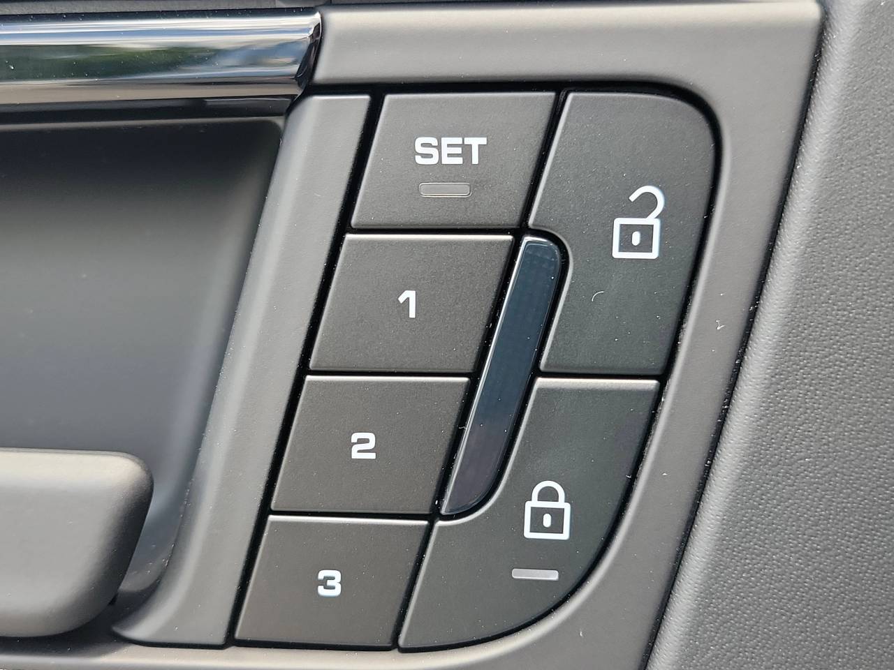 2025 Porsche Cayenne S