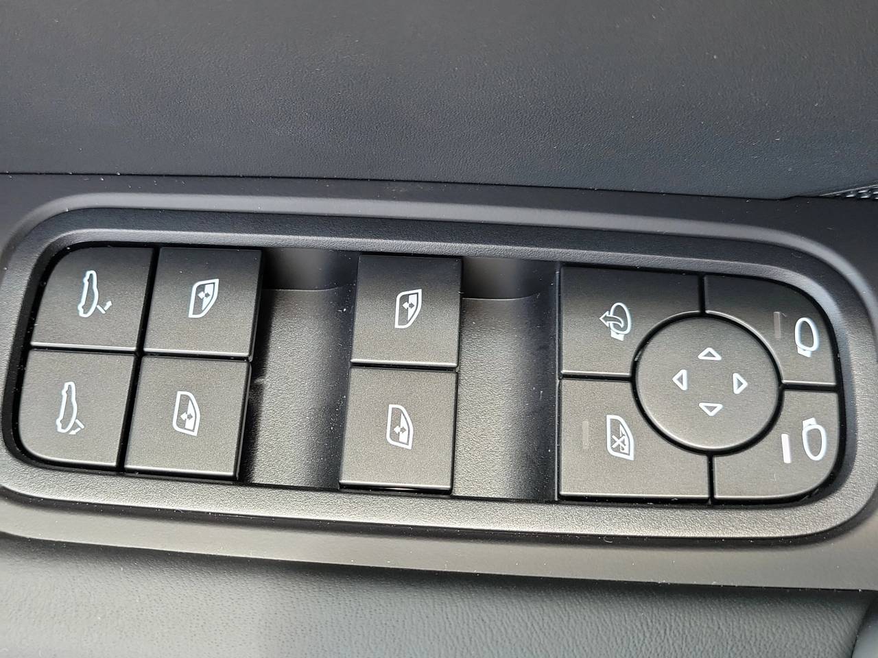 2025 Porsche Cayenne S