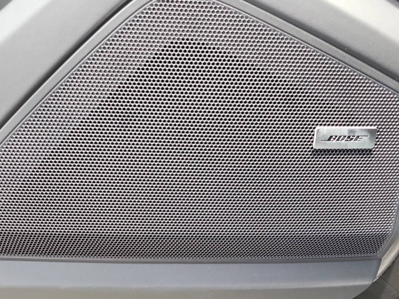 2025 Porsche Cayenne S