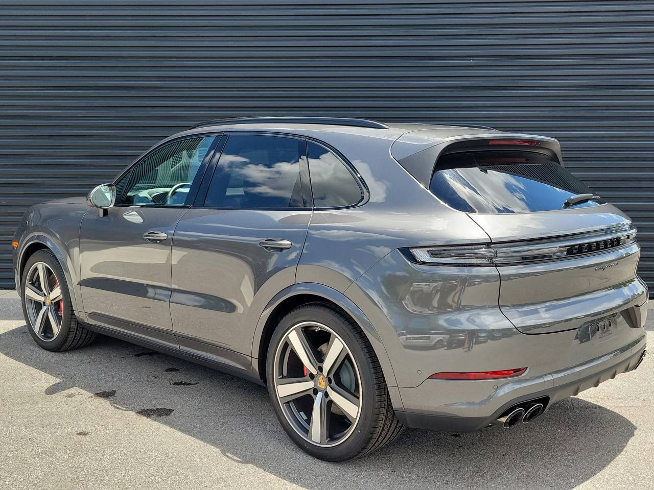 2025 Porsche Cayenne S