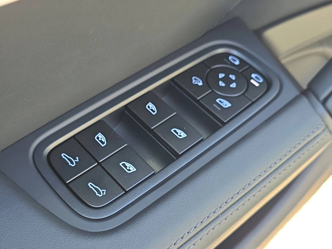 2026 Porsche Cayenne S