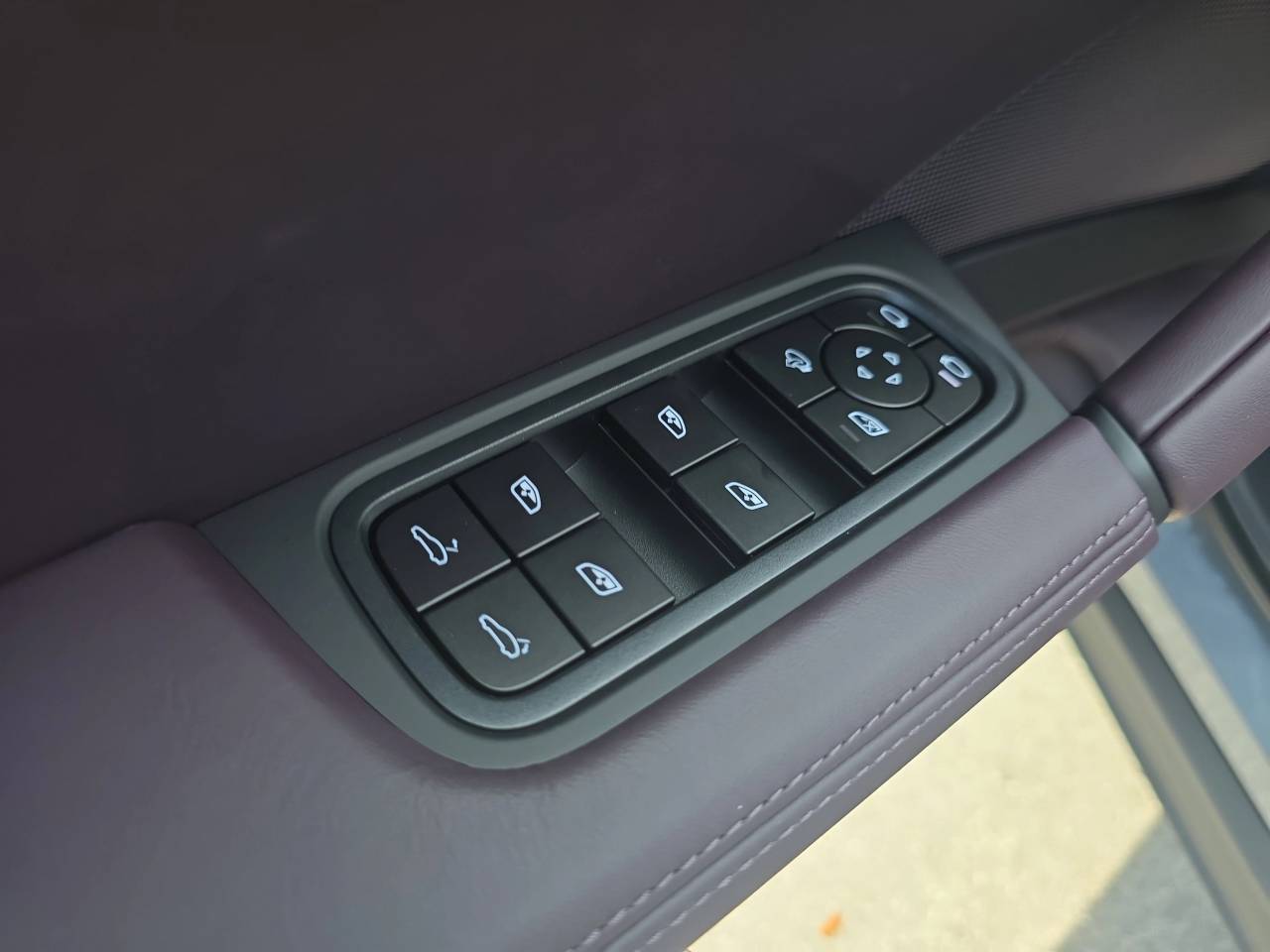 2026 Porsche Cayenne S