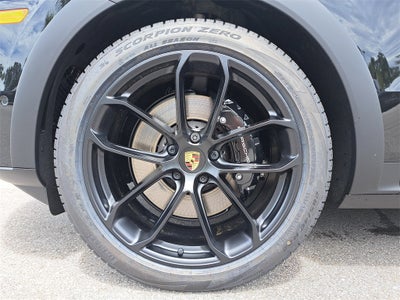 2025 Porsche Cayenne Coupe Base