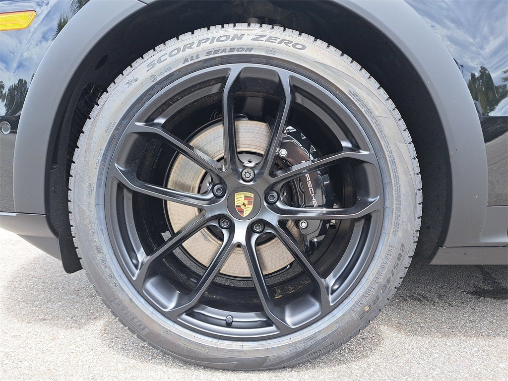 2025 Porsche Cayenne Coupe Base