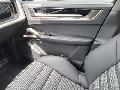 2025 Porsche Cayenne Coupe Base