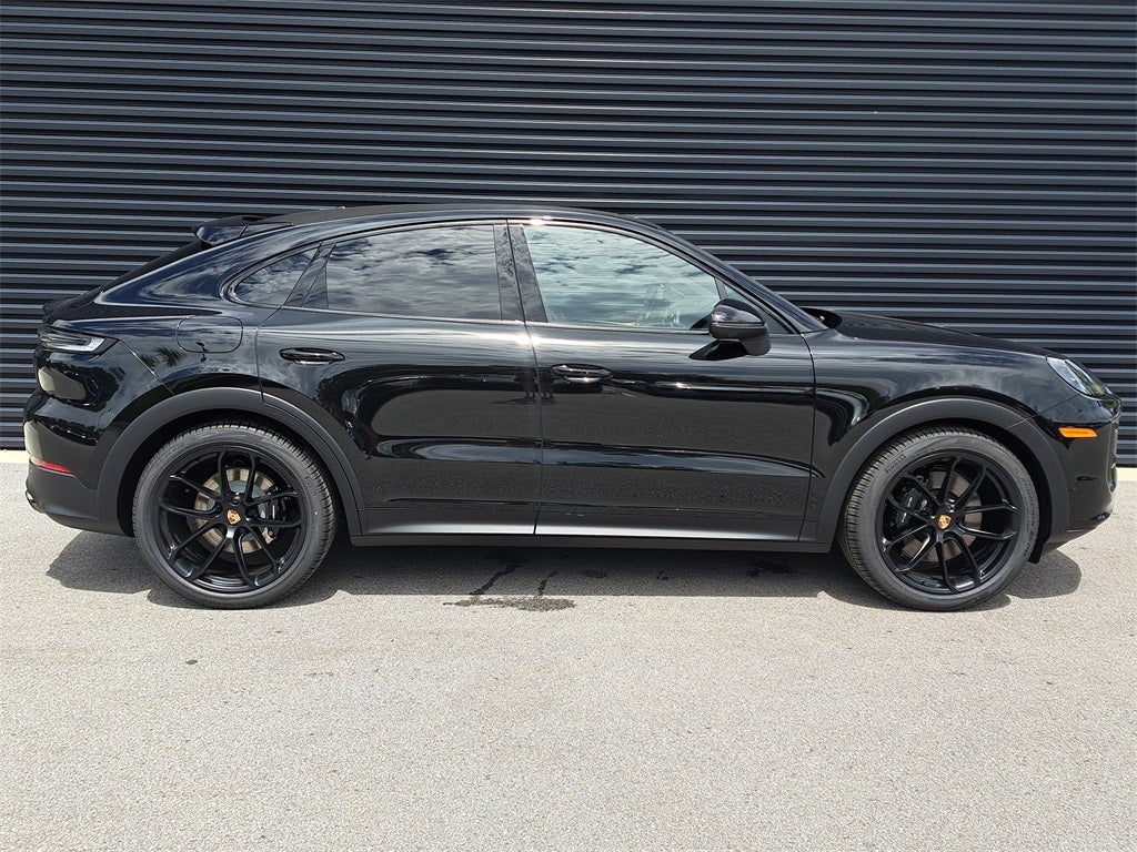 2025 Porsche Cayenne Coupe Base