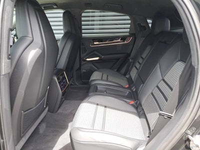 2025 Porsche Cayenne Coupe Base