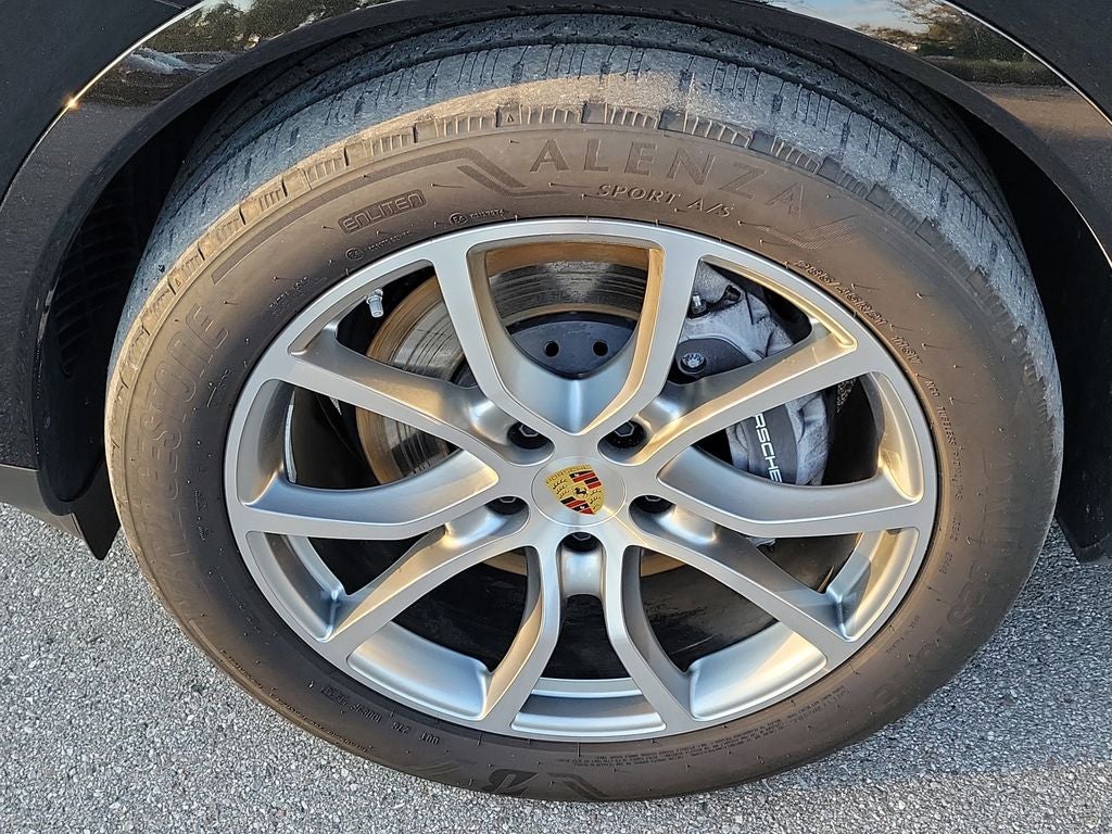 2024 Porsche Cayenne Coupe Base