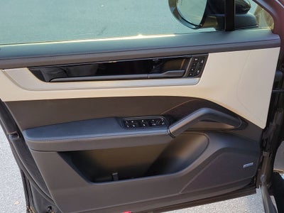 2024 Porsche Cayenne Coupe Base