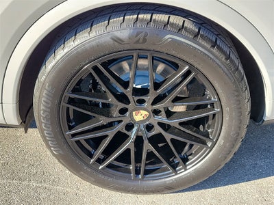 2025 Porsche Cayenne Coupe Base