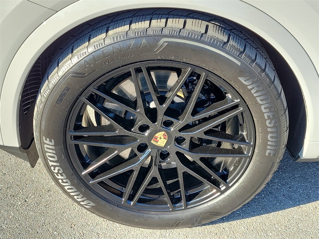 2025 Porsche Cayenne Coupe Base