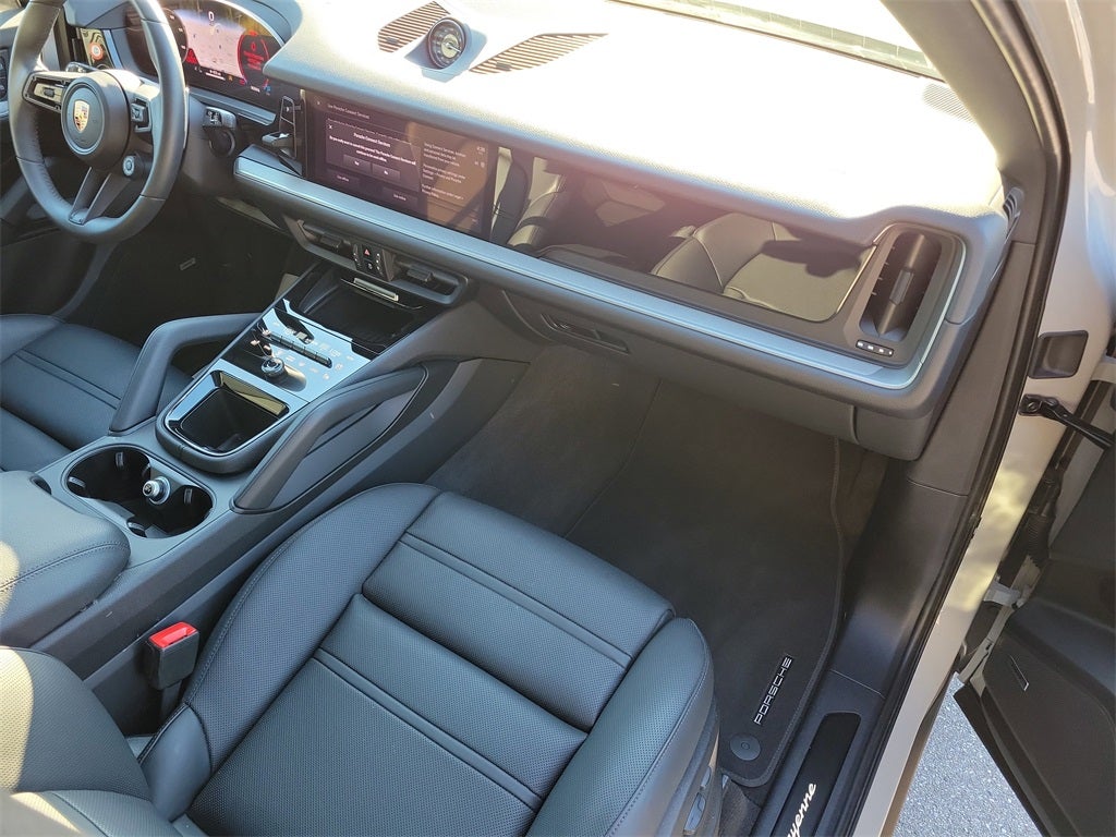 2025 Porsche Cayenne Coupe Base