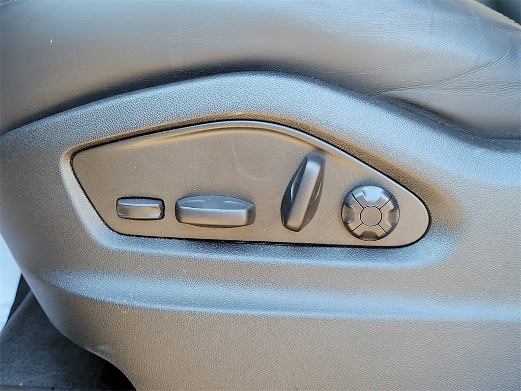 2025 Porsche Cayenne Coupe Base