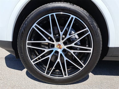 2025 Porsche Cayenne Coupe Base