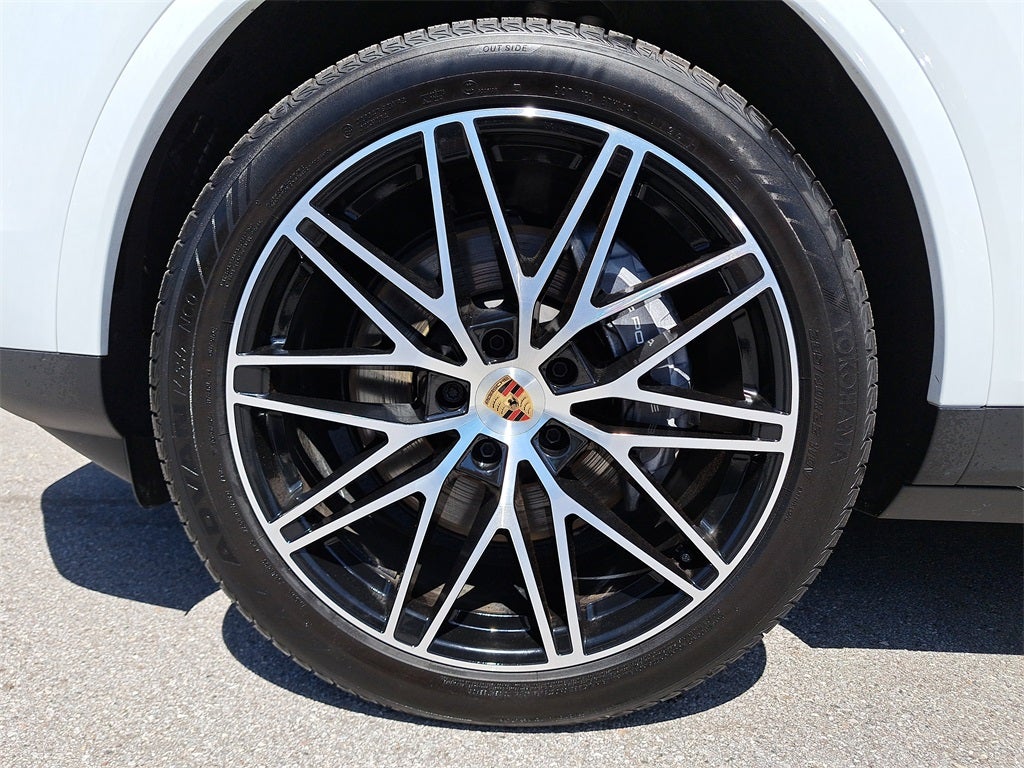 2025 Porsche Cayenne Coupe Base
