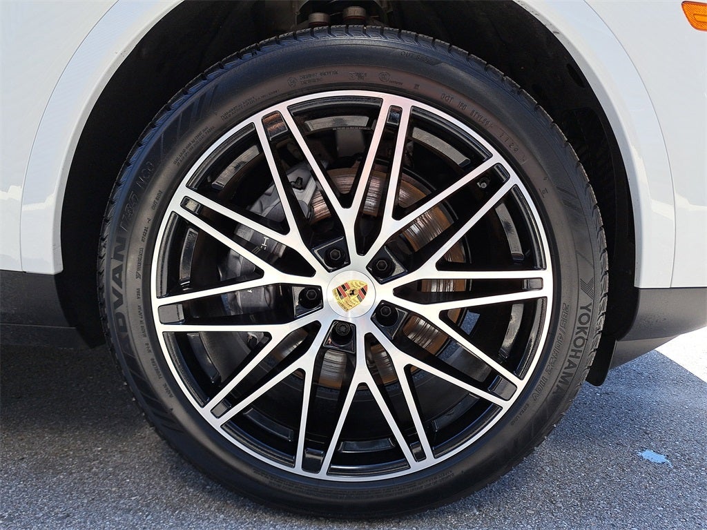 2025 Porsche Cayenne Coupe Base