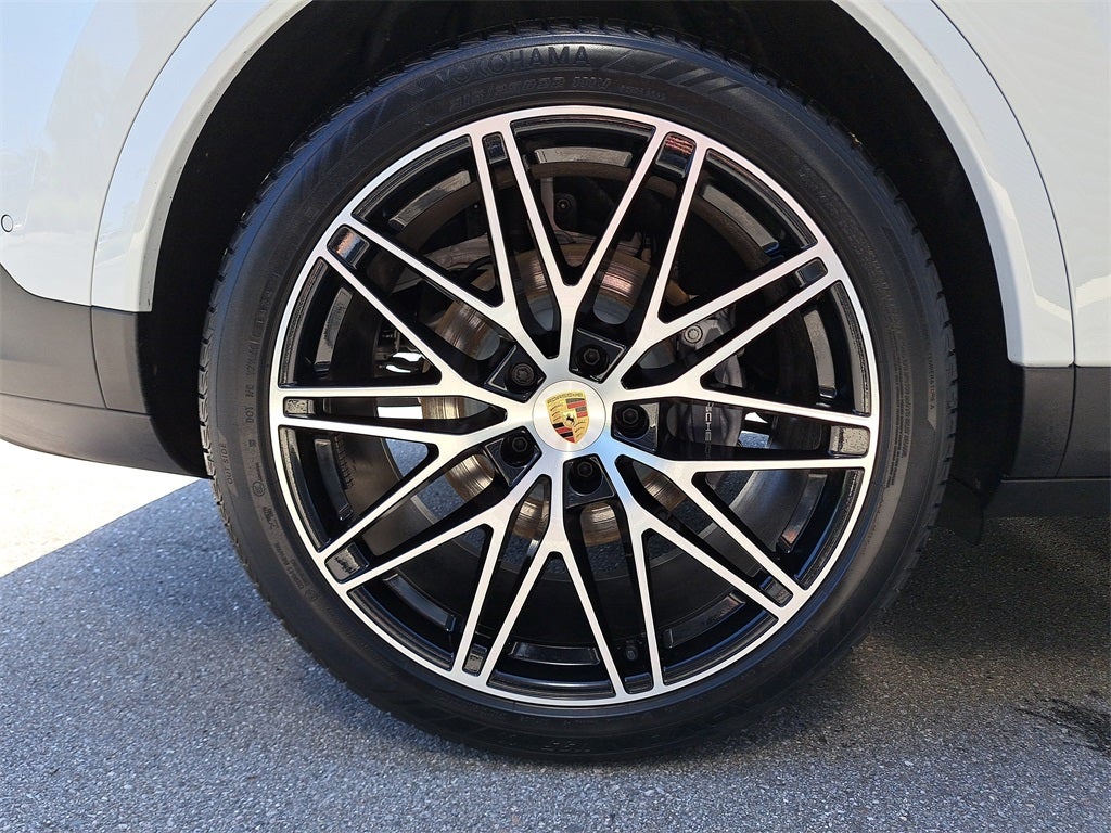 2025 Porsche Cayenne Coupe Base