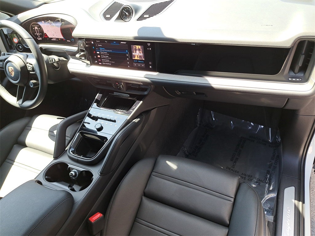 2025 Porsche Cayenne Coupe Base