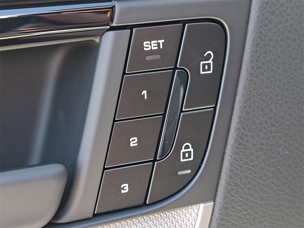 2025 Porsche Cayenne Coupe Base