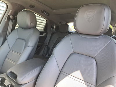 2025 Porsche Cayenne Coupe Base