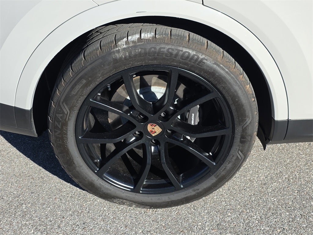 2025 Porsche Cayenne Coupe Base