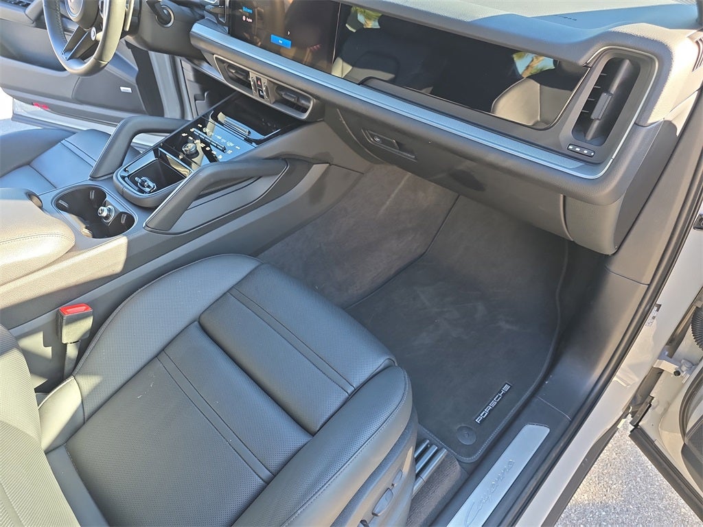 2025 Porsche Cayenne Coupe Base