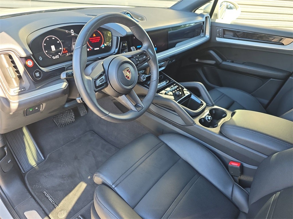 2025 Porsche Cayenne Coupe Base