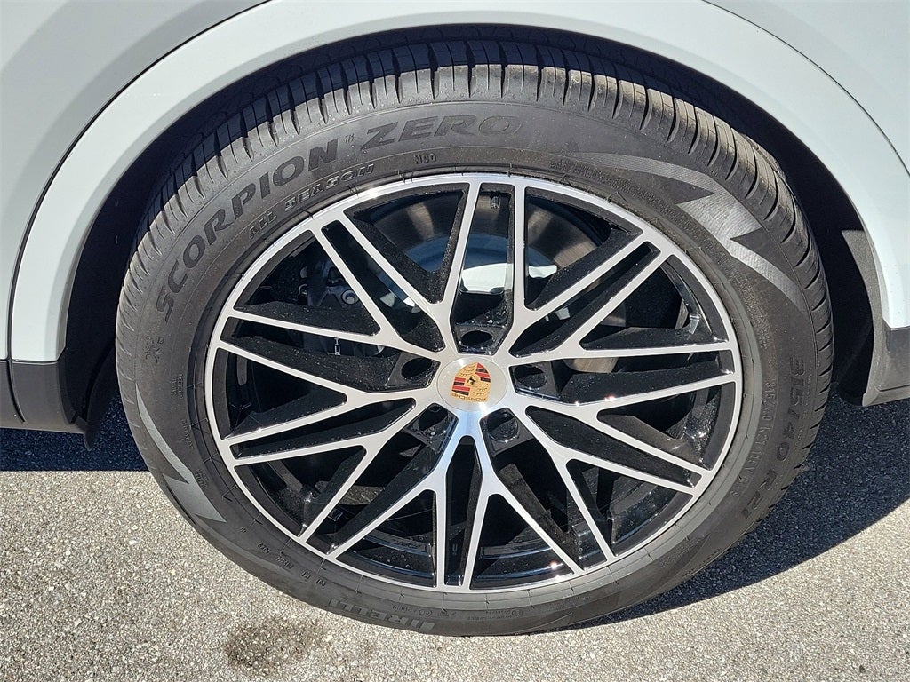 2025 Porsche Cayenne Coupe Base